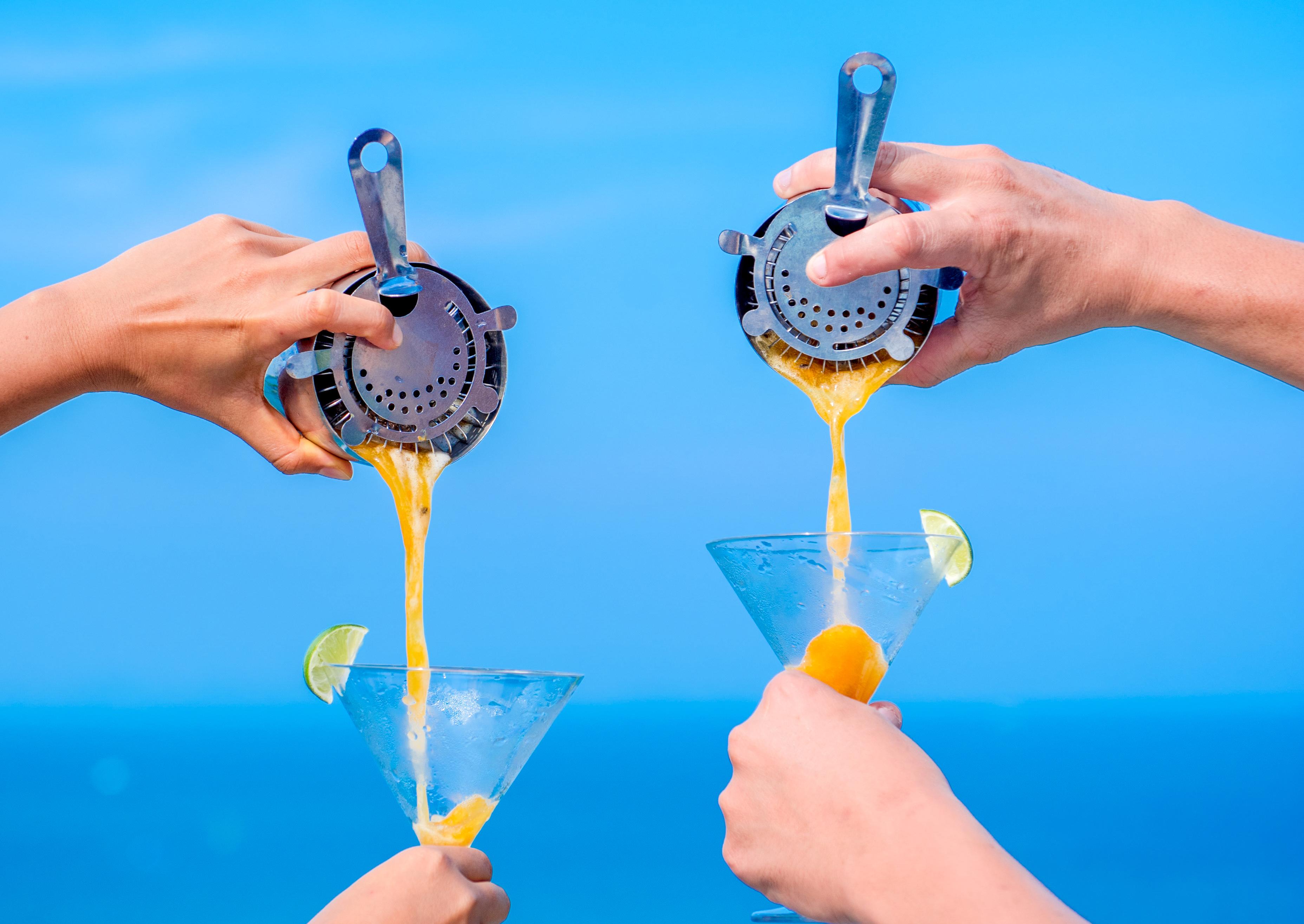 Sri Panwa Phuket Luxury Pool Villa Hotel - Sha Plus Exterior foto Straining a cocktail through a strainer