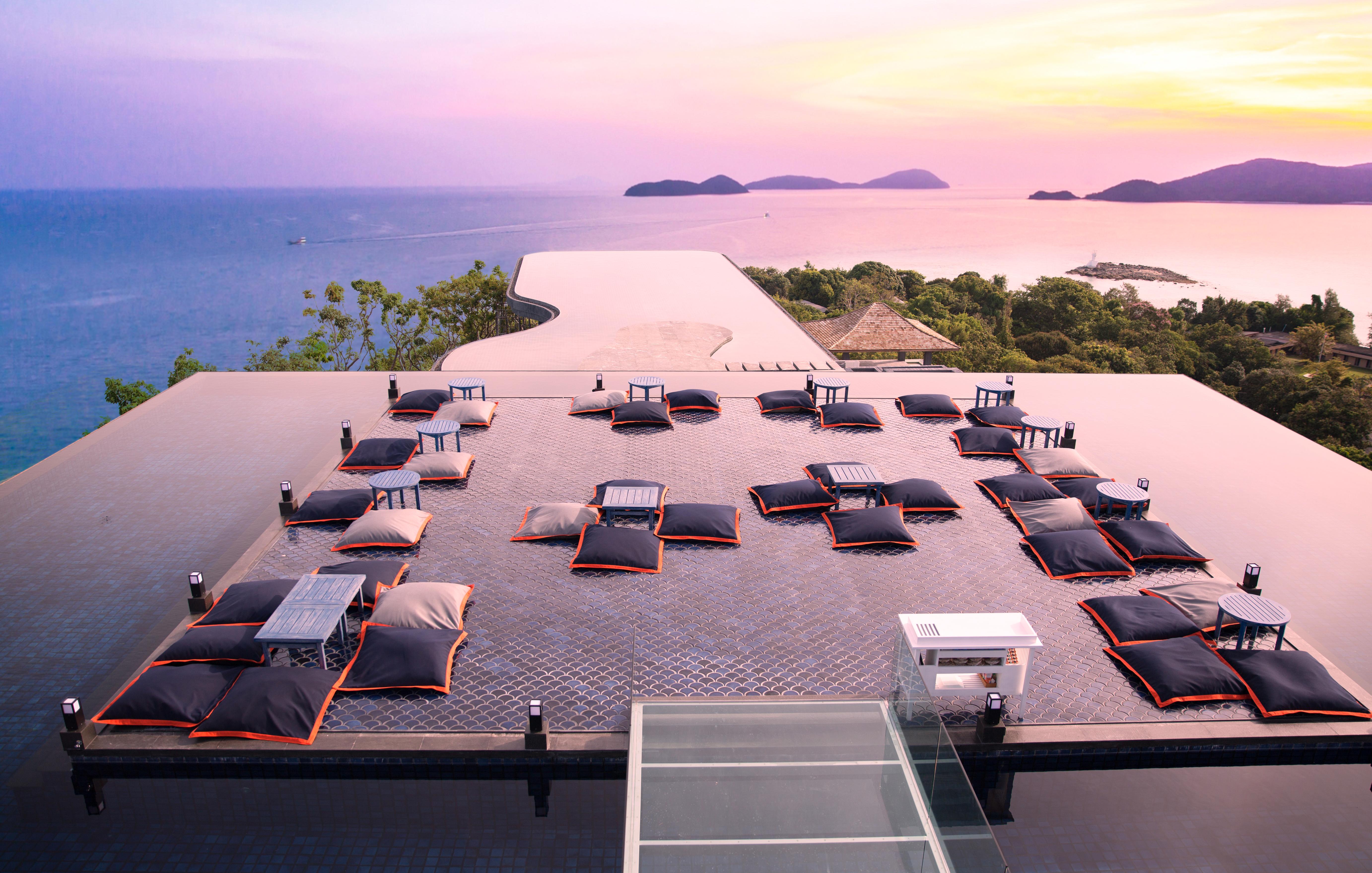 Sri Panwa Phuket Luxury Pool Villa Hotel - Sha Plus Exterior foto The rooftop bar at the resort