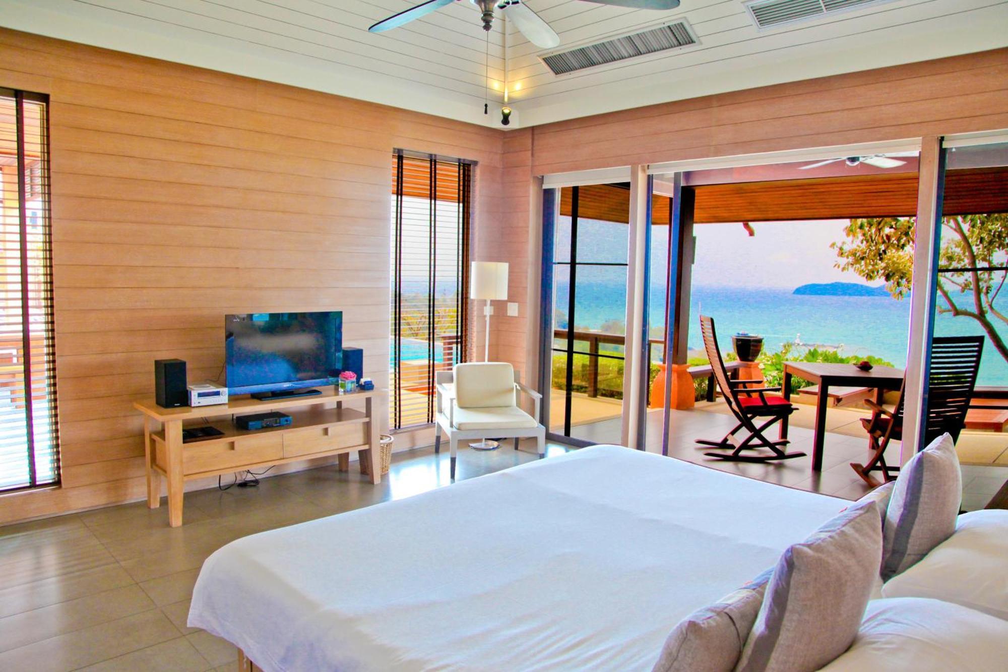Sri Panwa Phuket Luxury Pool Villa Hotel - Sha Plus Zimmer foto A bedroom at the resort